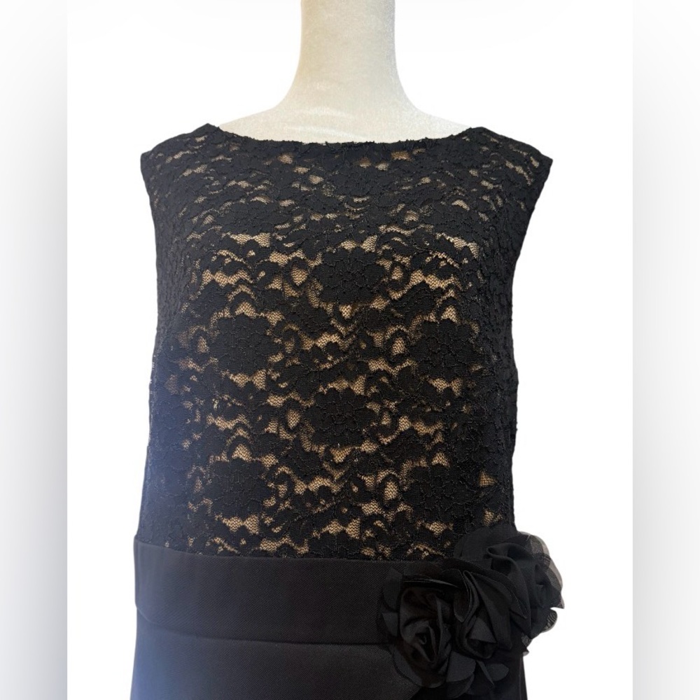 Black Lace Tiered Shift Dress with Floral Accent. Sleeveless. Size 16W. - Picture 3 of 12
